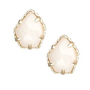 Kendra Scott Tessa Gold Stud Earrings in Pearl